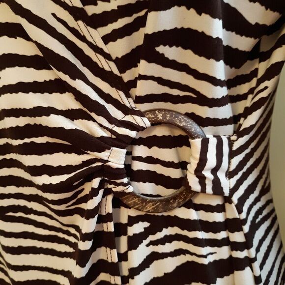 Chapter One Women’s Long Sleeve Animal Print Wrap Front Blouse Size Medium - Picture 5 of 10